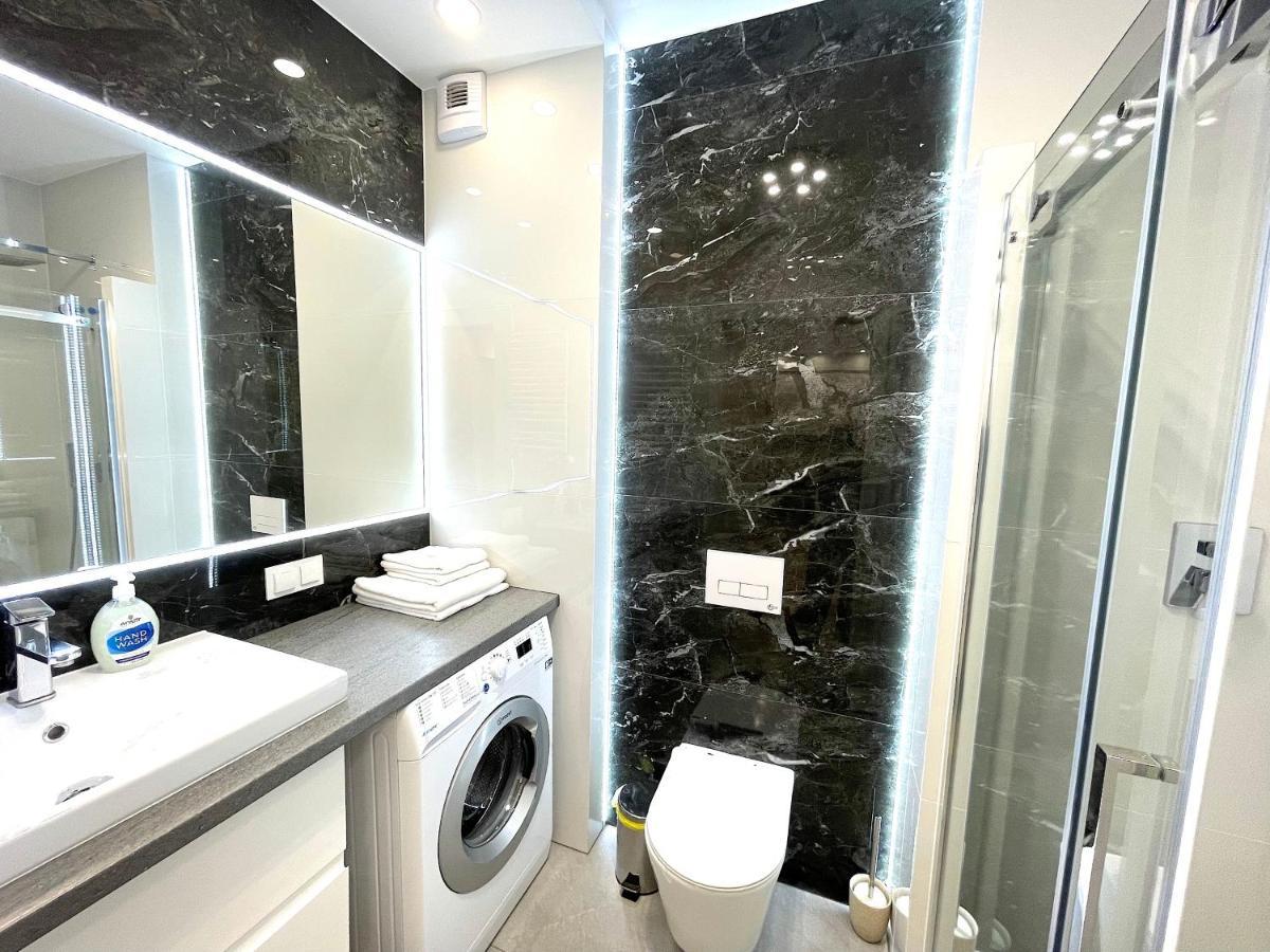 Apartament Superior Blue Przy Plazy- Free Pool, Saunas, Jacuzzi, Fitness, Salzgrotte Kolobrzeg Dış mekan fotoğraf