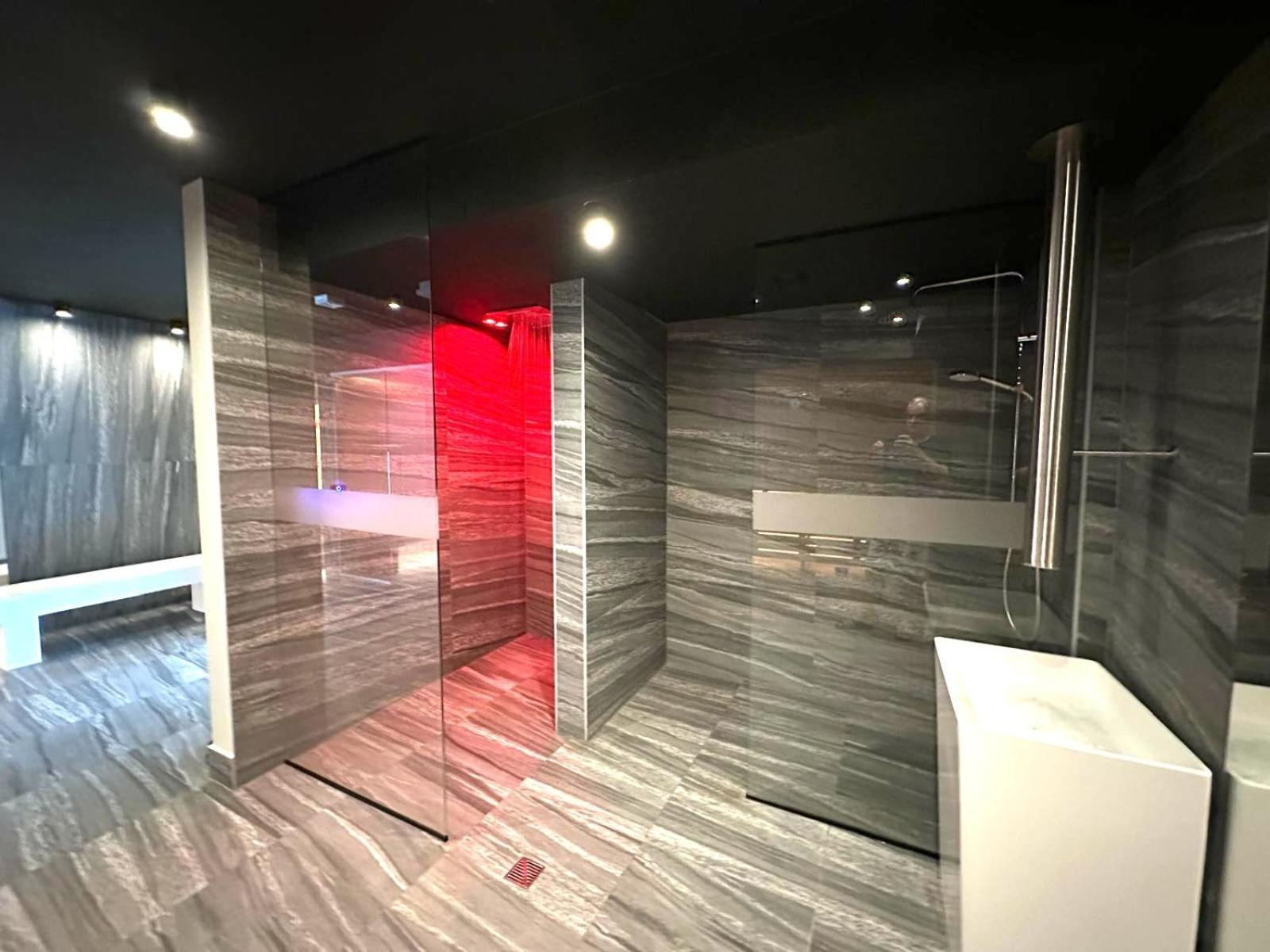 Apartament Superior Blue Przy Plazy- Free Pool, Saunas, Jacuzzi, Fitness, Salzgrotte Kolobrzeg Dış mekan fotoğraf